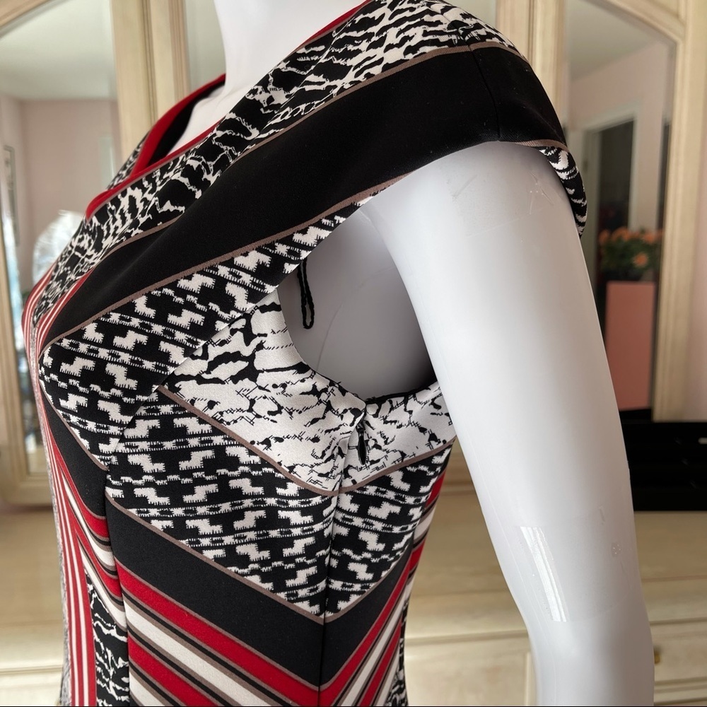 Maggy L Women’s Sleeveless V-neck Geometric Sheath  Midi Dress size 8 - Picture 8 of 14